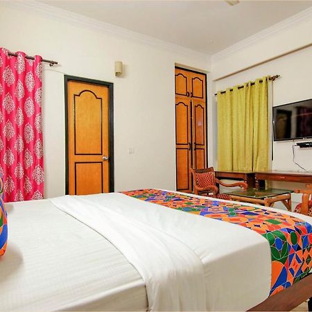 Fabhotel Singh Suite Gurgaon Exteriör bild