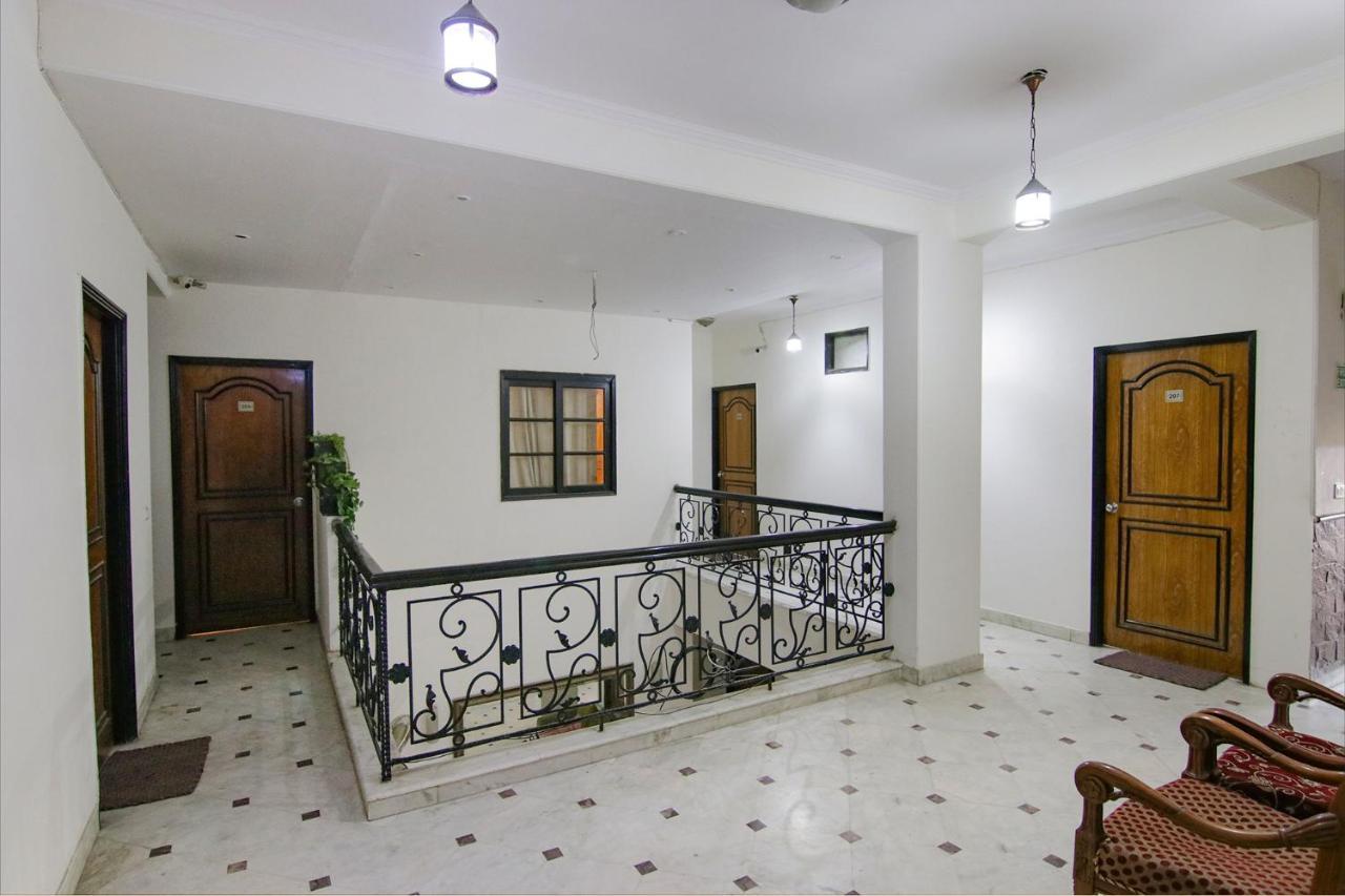 Fabhotel Singh Suite Gurgaon Exteriör bild